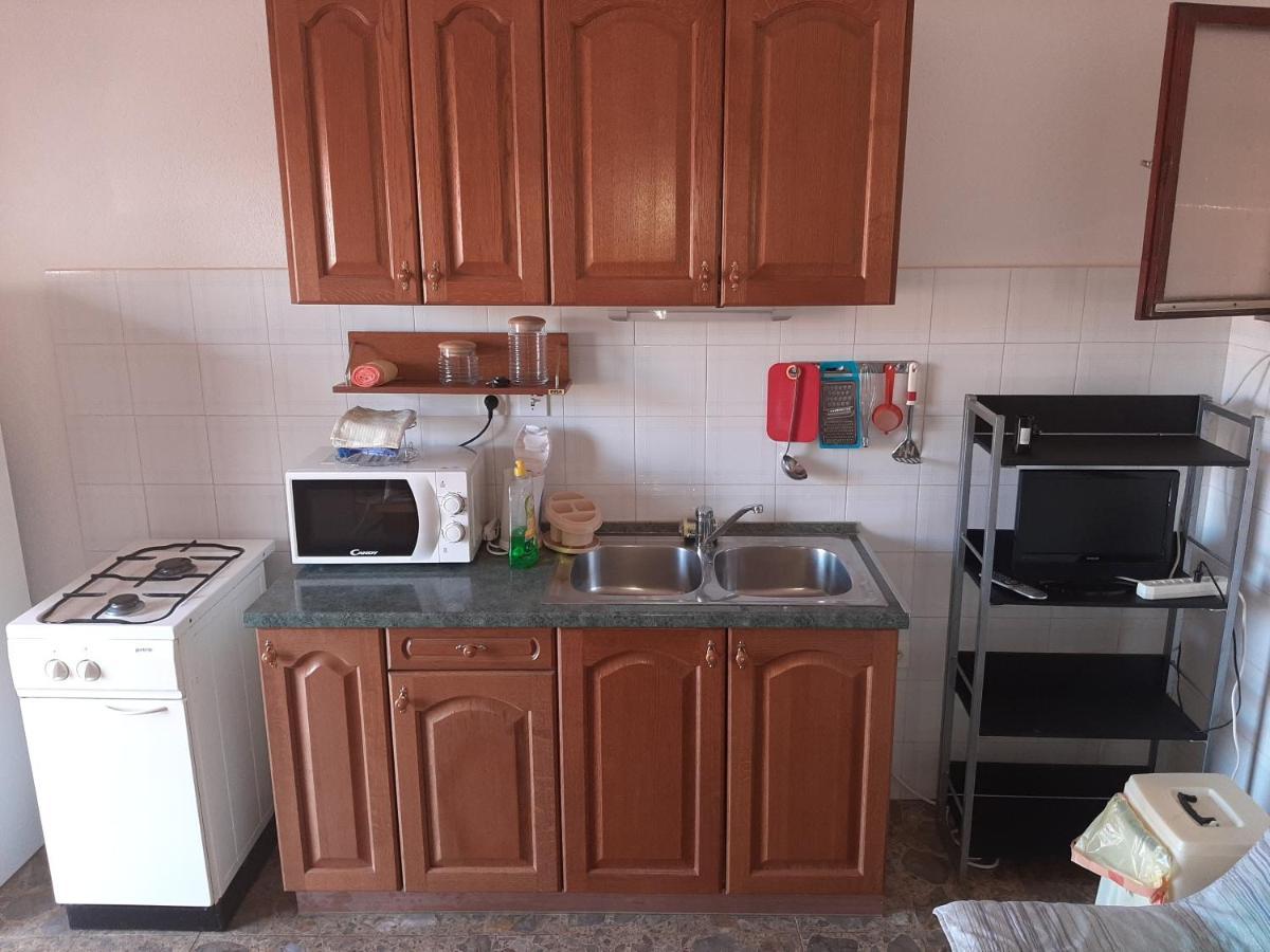 Apartments Ivan Perkov Tomas Bilo พรีมอชเตน ภายนอก รูปภาพ