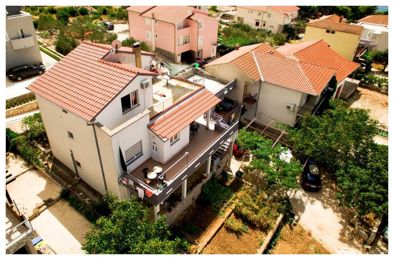 Apartments Ivan Perkov Tomas Bilo พรีมอชเตน ภายนอก รูปภาพ