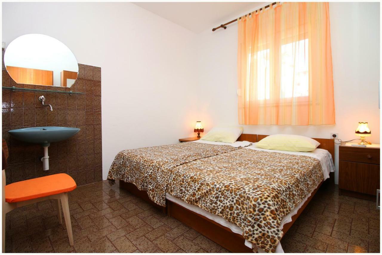 Apartments Ivan Perkov Tomas Bilo พรีมอชเตน ภายนอก รูปภาพ